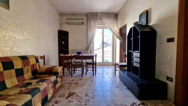 Appartamento via Papa Giovanni Xxiii 5, San Nicandro Garganico