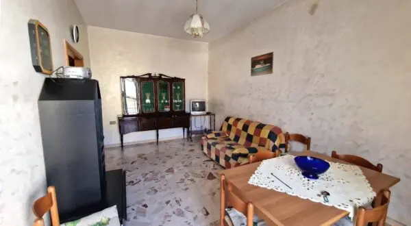 Appartamento via Papa Giovanni Xxiii 5, San Nicandro Garganico