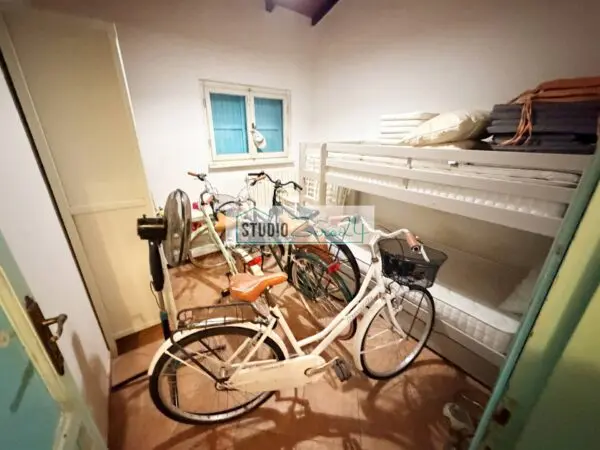 Casa Indipendente via Pisanica, Pietrasanta