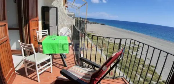 Appartamento via Recanati, Giardini-Naxos