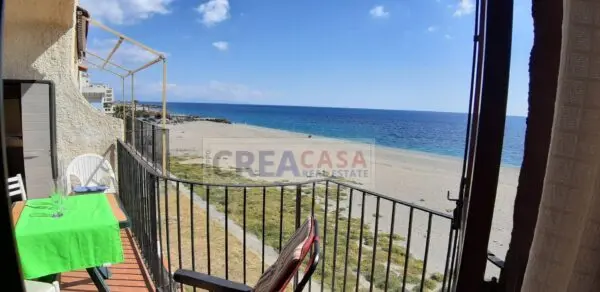 Appartamento via Recanati, Giardini-Naxos