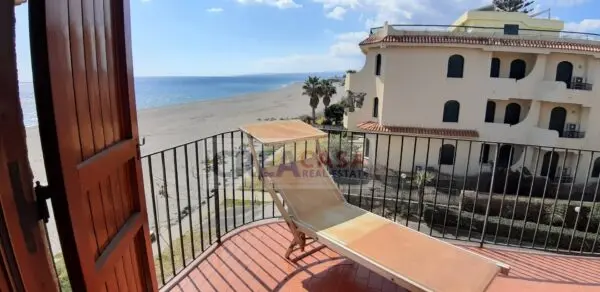 Appartamento via Recanati, Giardini-Naxos