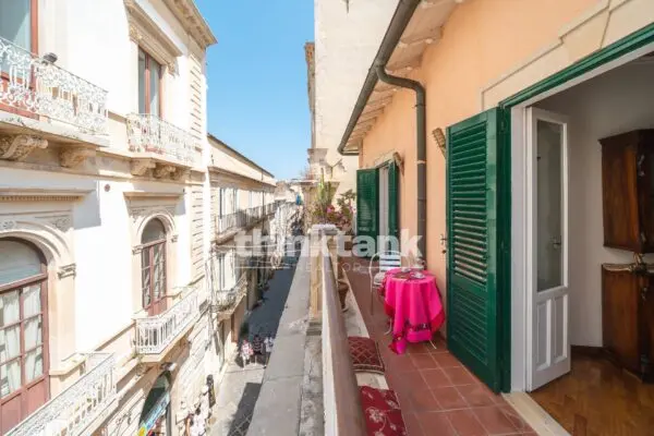 Appartamento via Roma, Siracusa