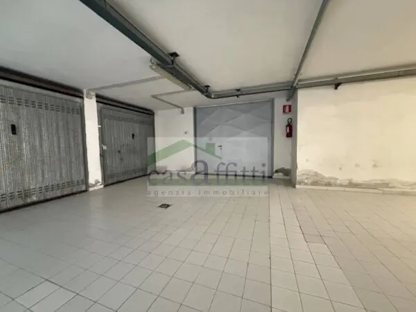 Box / Posto Auto via Ortiz 28, Chieti