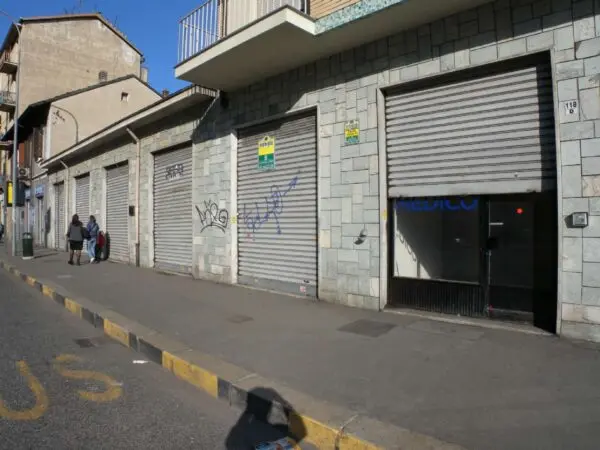 Negozio via Cigna 118, Torino