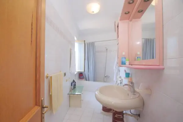 Appartamento via Cornelia 150, Roma