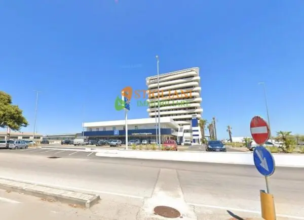 Locale Commerciale via Corsica, Termoli