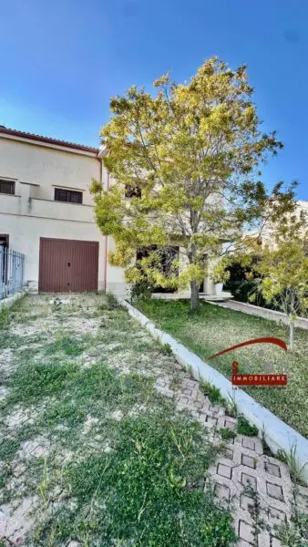 Villa via, Siracusa