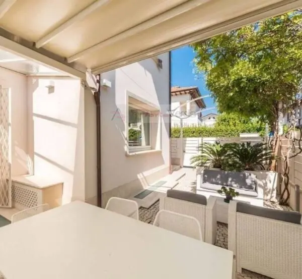 Casa Indipendente via, Forte Dei Marmi