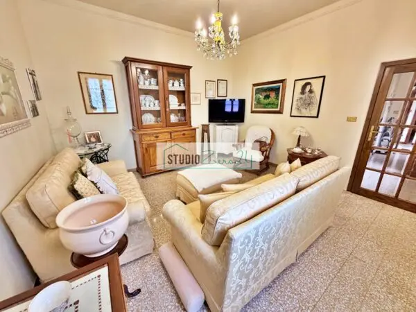 Villa Via Sant'Agostino, Pietrasanta