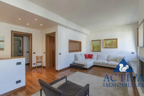 Villa via Arezzo 7, Olgiate Olona