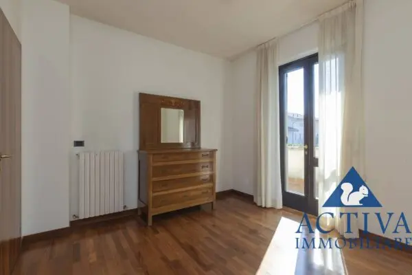 Villa via Arezzo 7, Olgiate Olona