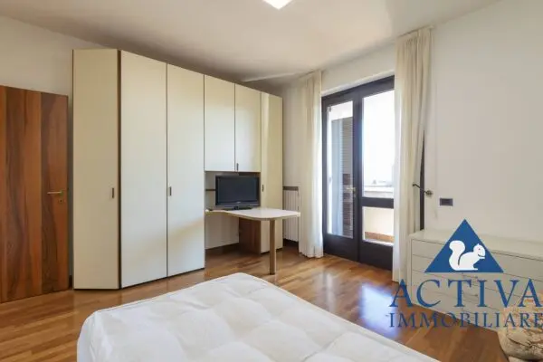 Villa via Arezzo 7, Olgiate Olona