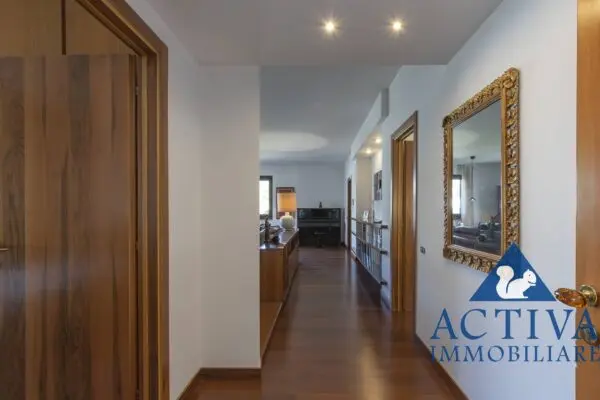Villa via Arezzo 7, Olgiate Olona