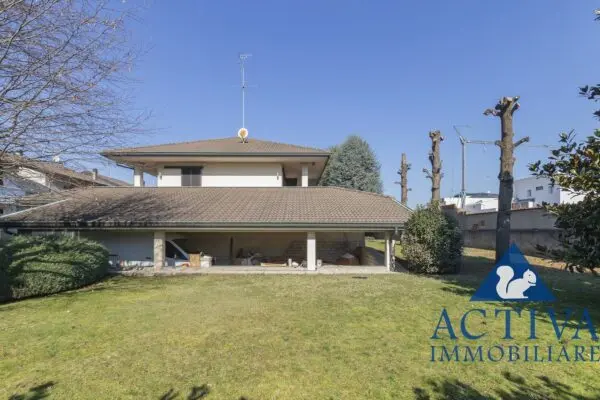 Villa via Arezzo 7, Olgiate Olona