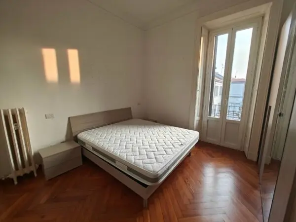 Appartamento via Spartaco 10, Milano