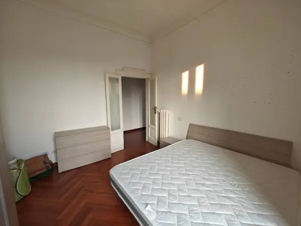 Appartamento via Spartaco 10, Milano