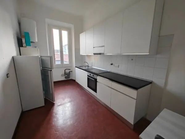 Appartamento via Spartaco 10, Milano