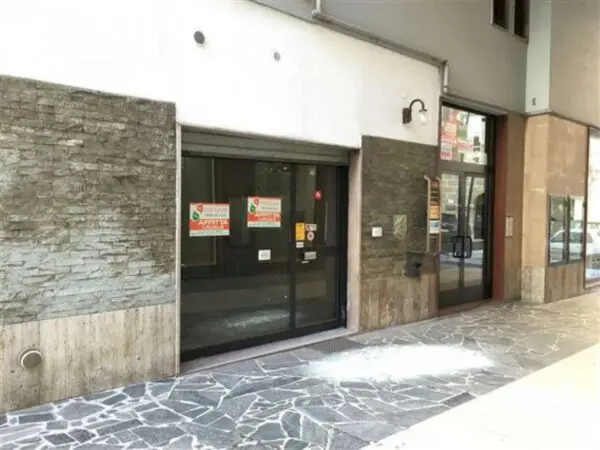 Locale Commerciale via Mazzini, Campobasso