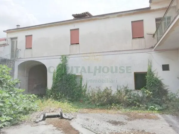 Casa Indipendente via, Macerata Campania