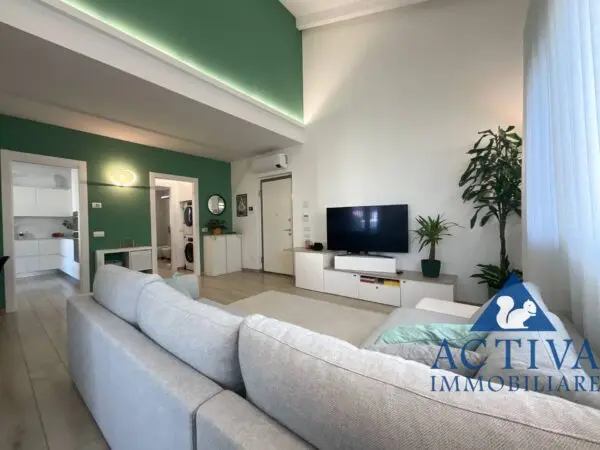 Appartamento via Santa Sofia 226, Venegono Superiore
