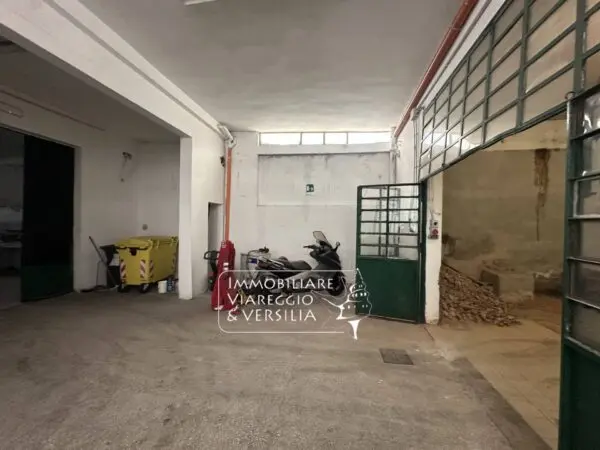 Magazzino via Puccini 280, Viareggio