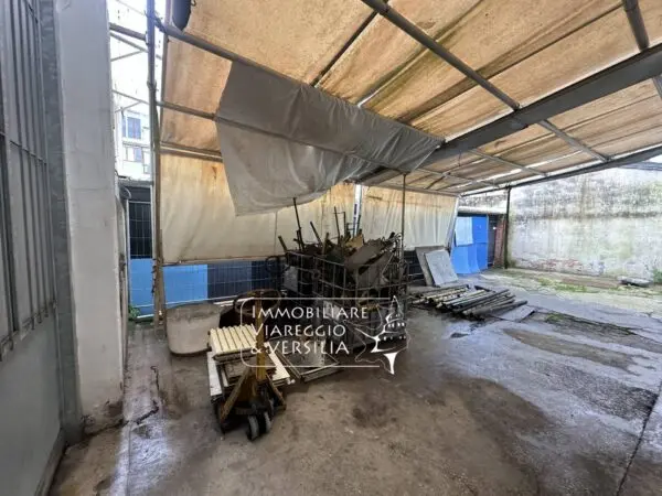 Magazzino via Puccini 280, Viareggio