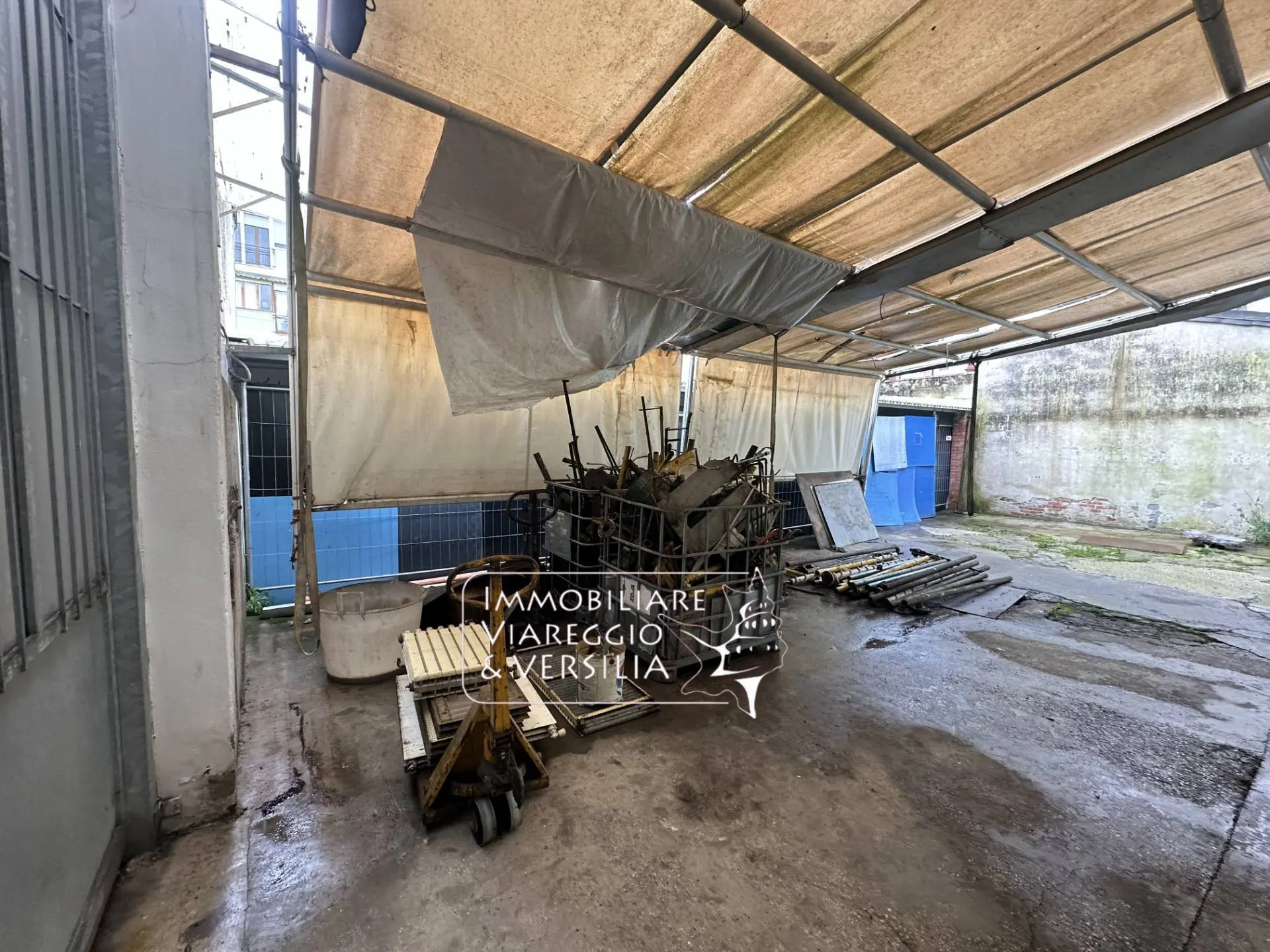 Immagine per Magazzino in affitto a Viareggio via Puccini 280