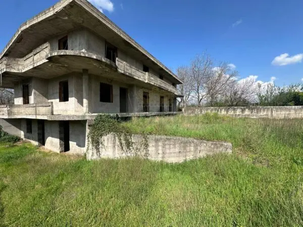 Villa via Ragni, Massa Di Somma