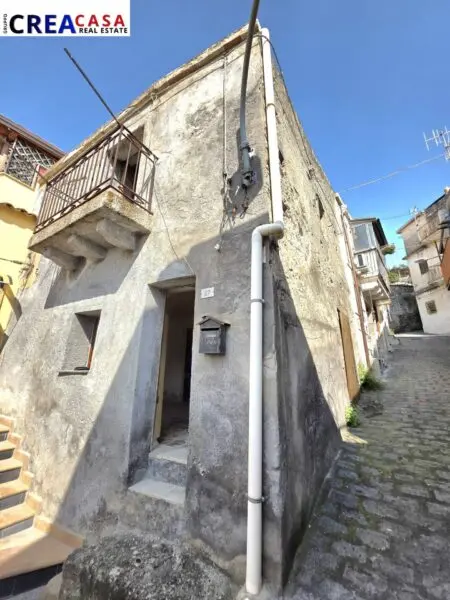 Casa Indipendente via Arrigo Rosso, Calatabiano