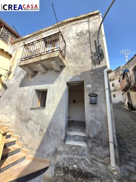 Casa Indipendente via Arrigo Rosso, Calatabiano