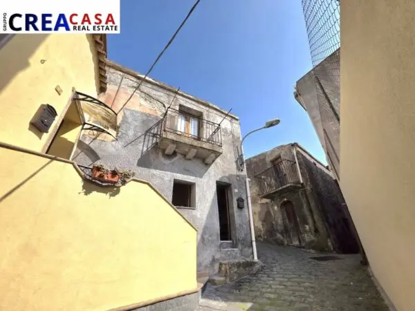 Casa Indipendente via Arrigo Rosso, Calatabiano
