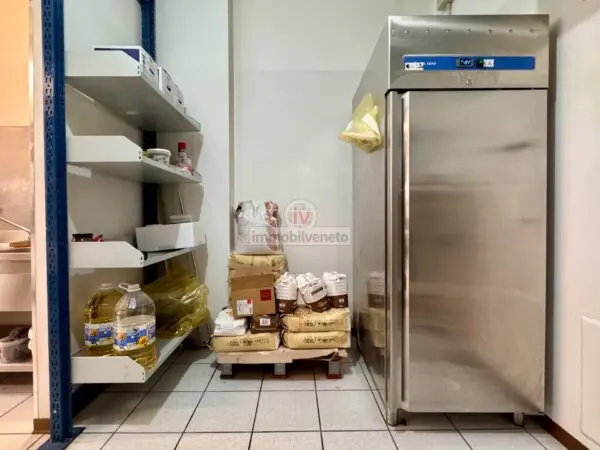 Attività Commerciale via Roma 52, Lonigo
