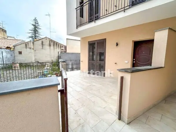 Appartamento via Ogliastro, Catania