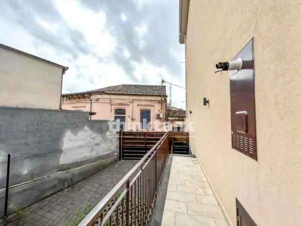 Appartamento via Ogliastro, Catania
