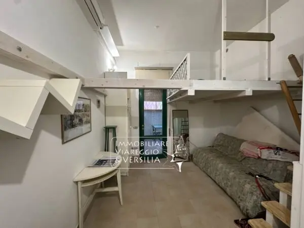 Appartamento via Leopardi 150, Viareggio