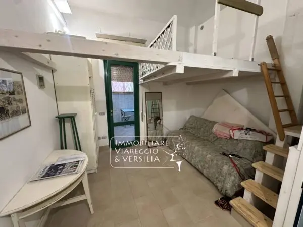 Appartamento via Leopardi 150, Viareggio