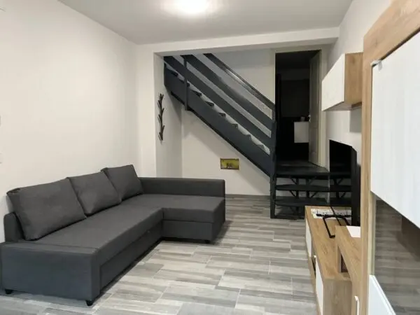 Casa Semindipendente via Troya 1, Torino