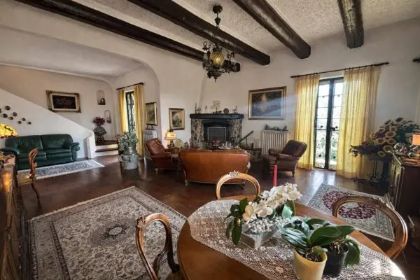 Villa via, Alessandria
