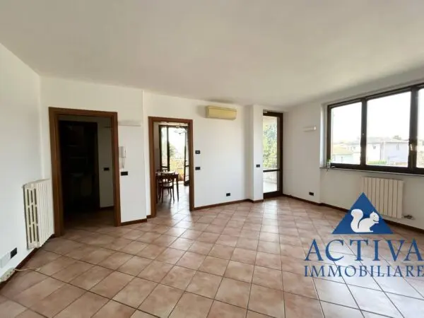 Appartamento via Feltre 42, Olgiate Olona