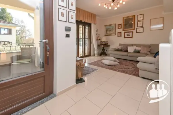 Villa via, Vizzola Ticino
