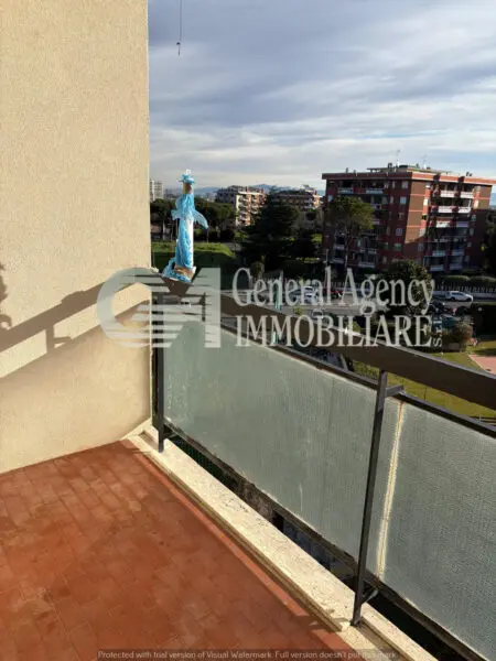 Trilocale via Canton, Roma
