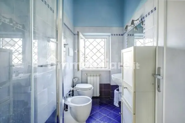 Villa via Sofocle 152, Axa, Roma
