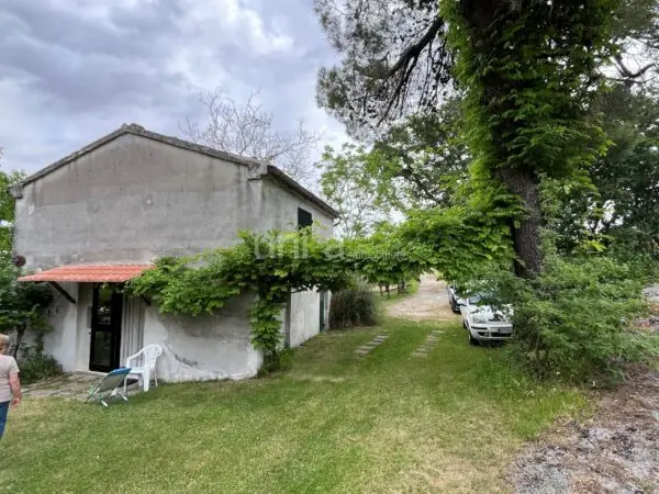 Villa Trifamiliare via Contrada Valle 6, Poggio San Marcello