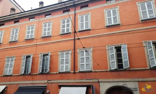Bilocale 55, Parma