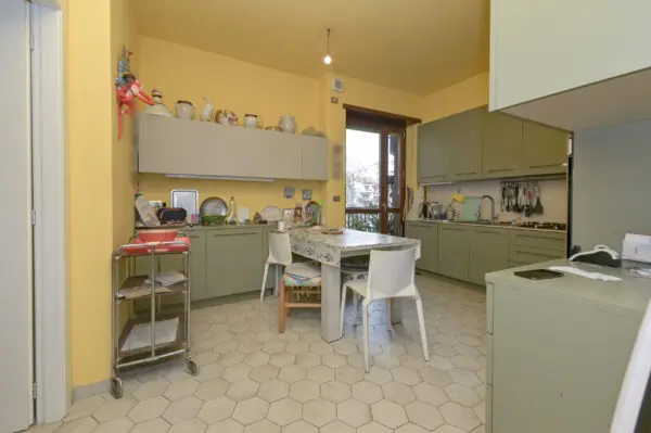 Appartamento via Trana, Torino