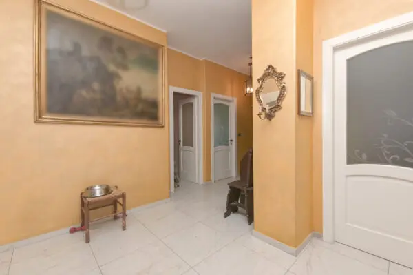 Appartamento via Trana, Torino