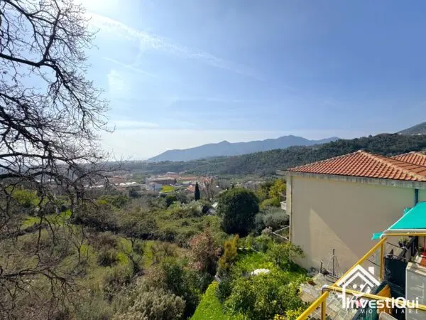 Bilocale via Degli Orsolani 88, Loano