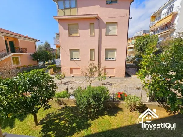 Bilocale via Pavia 9, Pietra Ligure