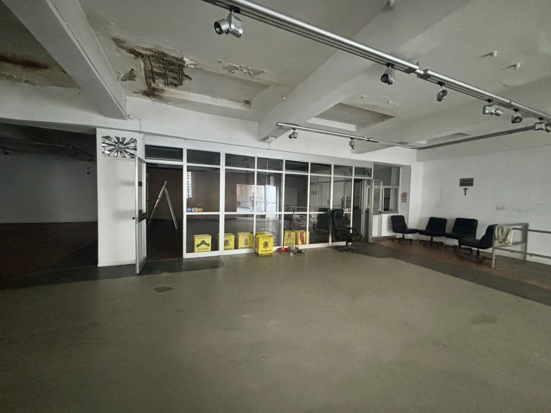 Immagine per Commerciale in vendita a Torino via Parella 3